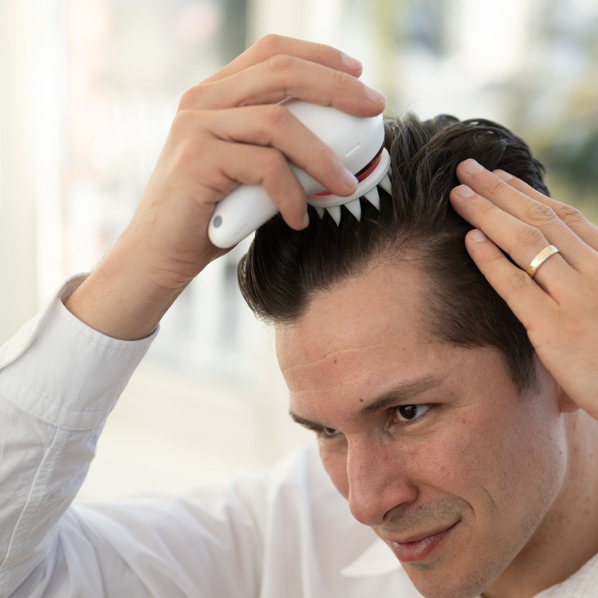 Evosonics SoundWave Personal Anwendung Kopfhaut – Durchblutung und Haarwachstum fördern – Therapiegold
